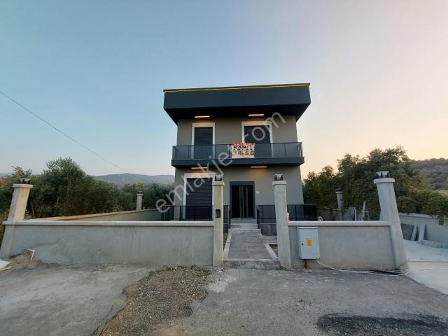 Emiralem Merkez Mahallesi, Menemen içerisinde satılık Villa