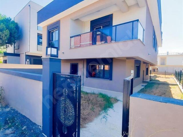 Yayla Mahallesi, Menemen içerisinde satılık Villa