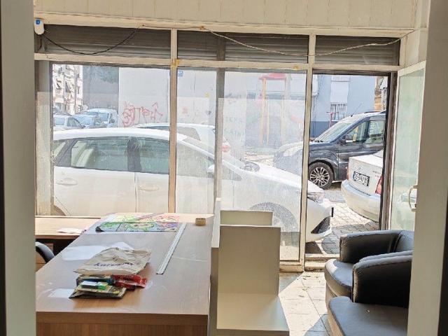 Menemen içerisinde satılık Ofis