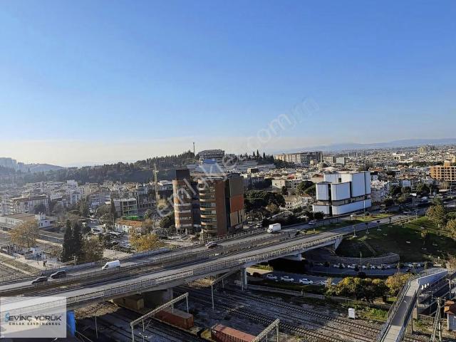 Menemen, İzmir içerisinde satılık mülk