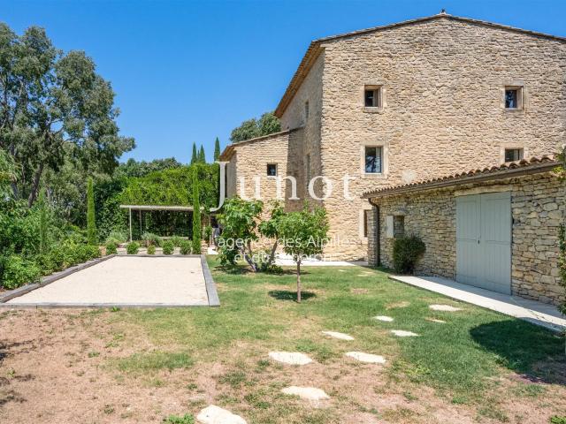Maison vente à Apt, Ménerbes