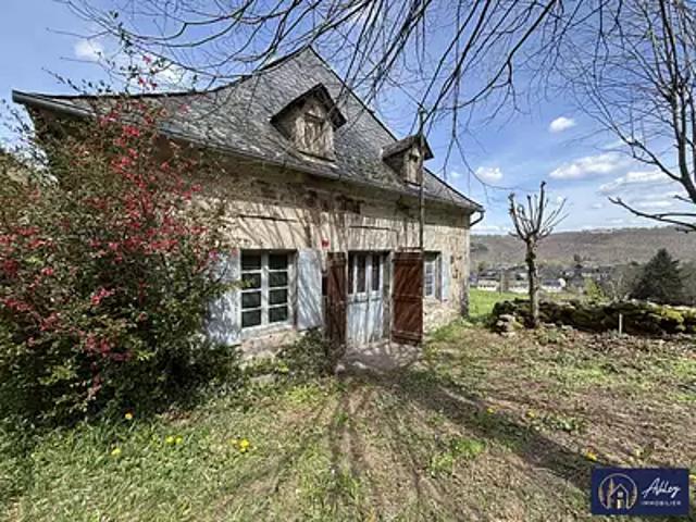 Maison vente à Mauriac, Menet