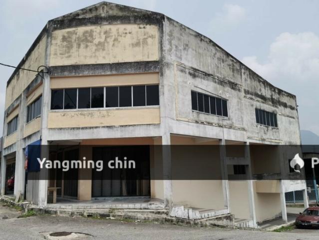Shop for sale in Menglembu, Majlis Bandaraya Ipoh