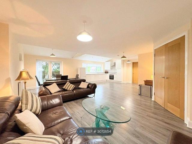 House for rent in Woolton, Liverpool