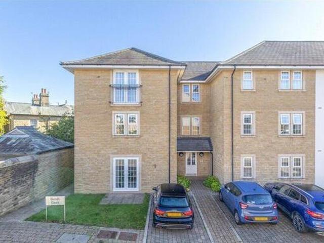 House for sale in Ilkley, Bradford