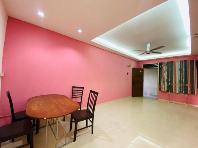 Apartment for sale in Petaling, Damansara Damai