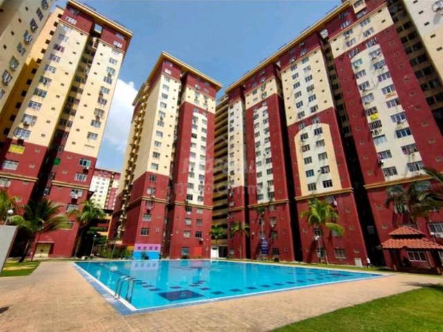 Apartment for sale in Petaling, Damansara Damai