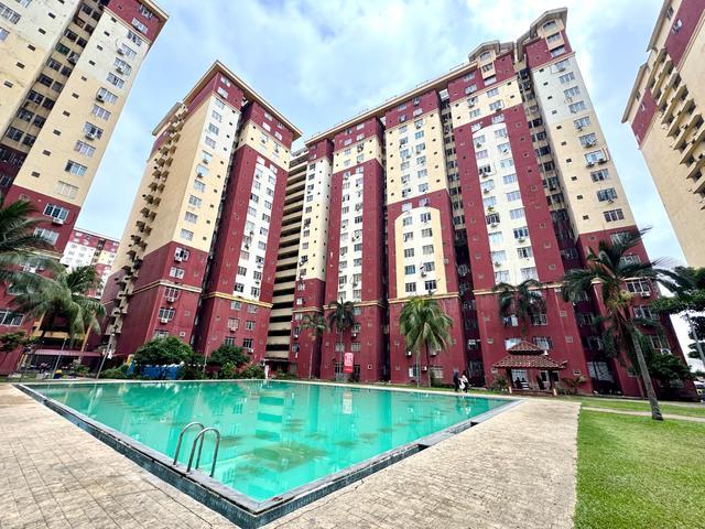 Apartment for sale in Petaling, Damansara Damai