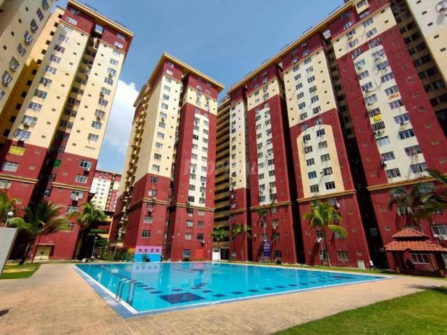 Apartment for sale in Petaling, Damansara Damai