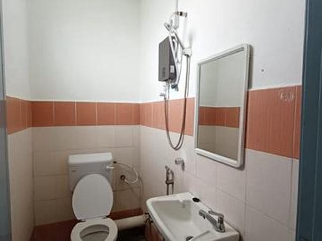 Apartment for sale in Petaling, Damansara Damai