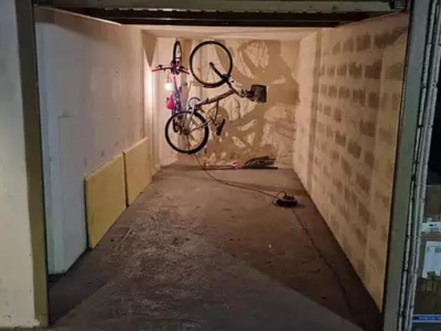 Garage vente à France métropolitaine, Menton