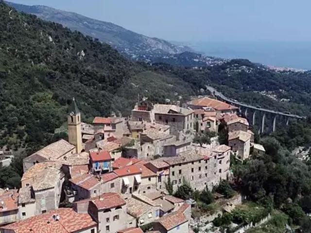 Terrain vente à France métropolitaine, Menton