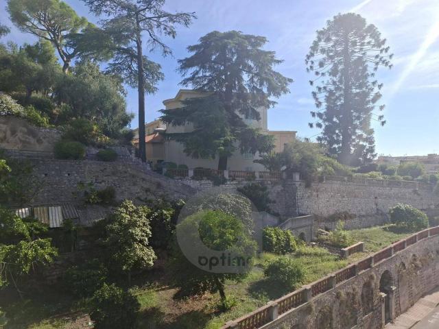 Studio location à Le Careï, Menton