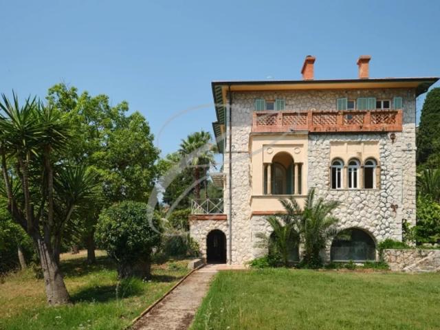 Maison vente à Nice, Menton