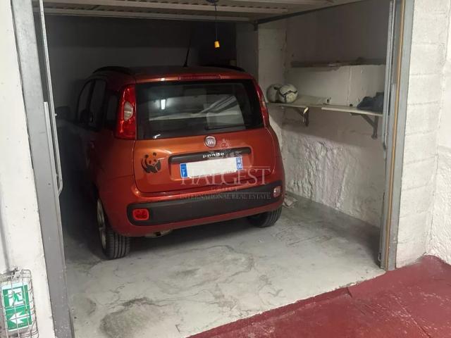 Garage vente à Nice, Menton