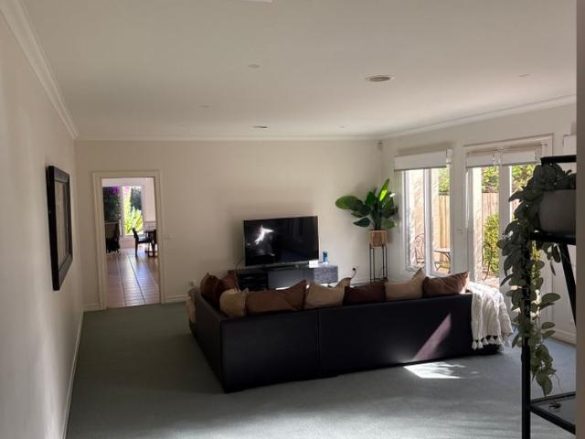 Room for rent in Camerons Creek, Victoria