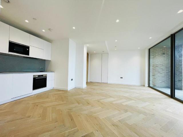 House for rent in Dollis Hill, Greater London
