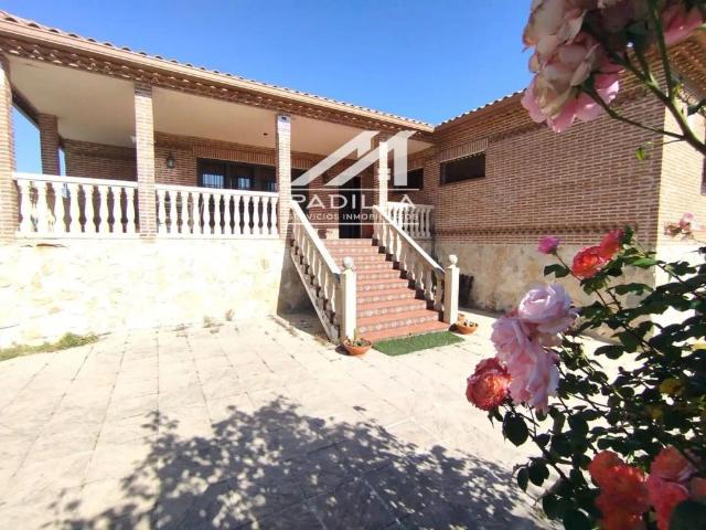 Apartamento en alquiler en Urbanización Las Viñas, Méntrida