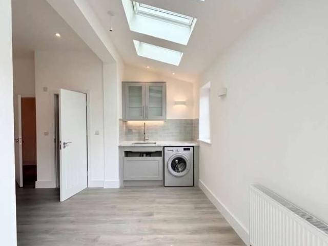 Studio for rent in London Borough of Ealing, Greater London