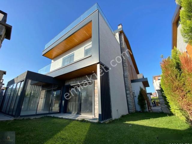 Edremit, Balikesir içerisinde satılık Villa