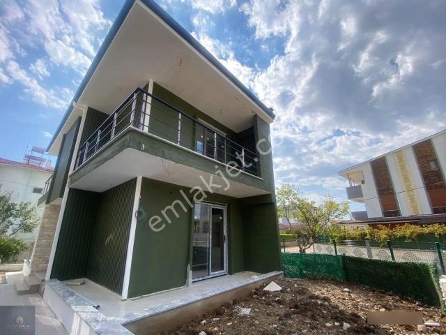 Edremit, Balikesir içerisinde satılık Villa