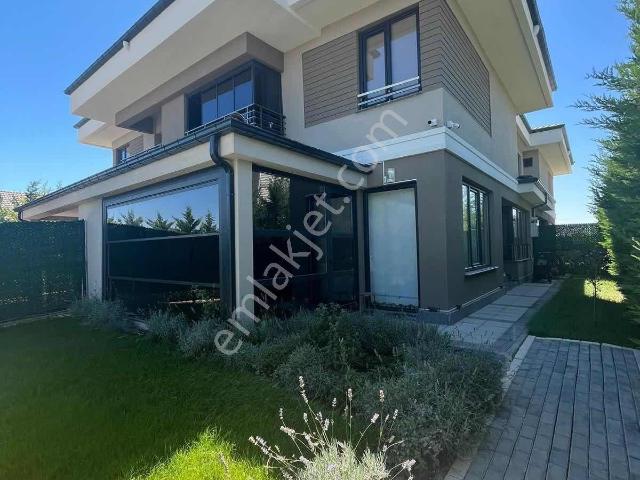 Beybes, Meram içerisinde satılık Villa