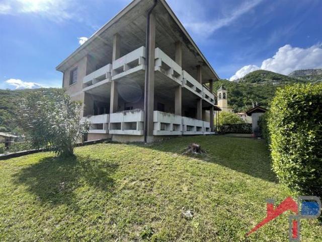 Villa Indipendente in vendita a Palazzago, Lombardia