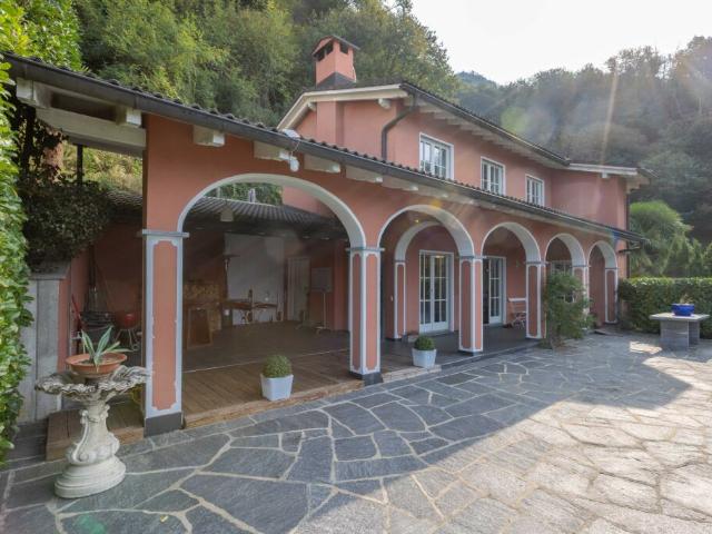 Einfamilienhaus kaufen in Collina d'Oro, Tessin