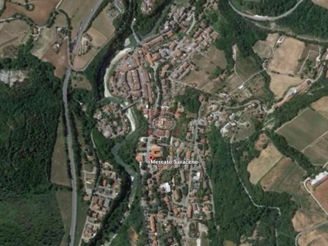 Locale Commerciale in vendita a Unione dei comuni Valle del Savio, Mercato Saraceno