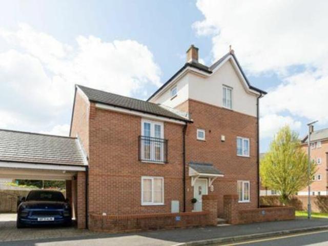 House for sale in Roby Mill, Lancashire