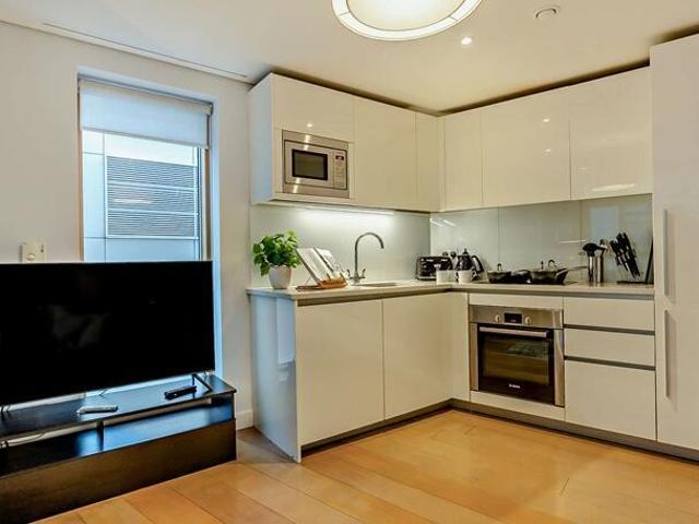 Apartment for rent in Paddington, Greater London