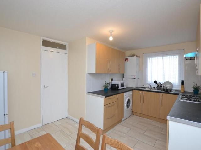 House for rent in Bromley-by-Bow, Bow