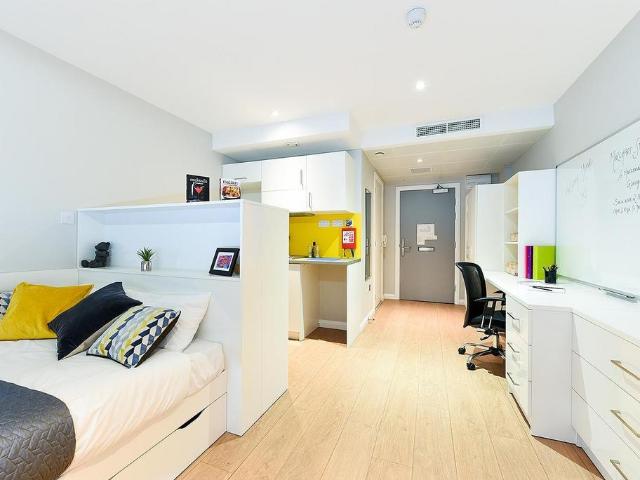 House for rent in Calton, Scotland