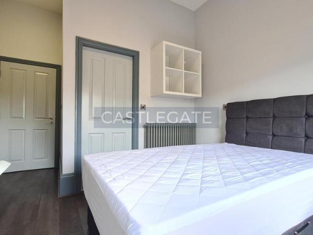 Apartment for rent in Huddersfield, Kirklees