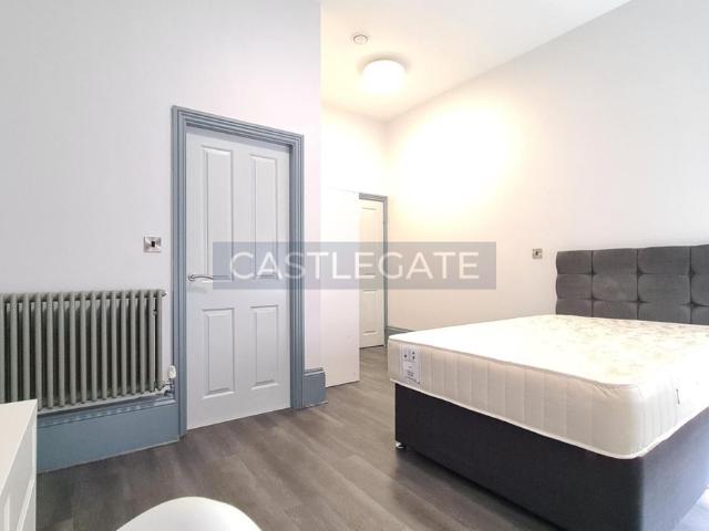 Room for rent in Huddersfield, Kirklees