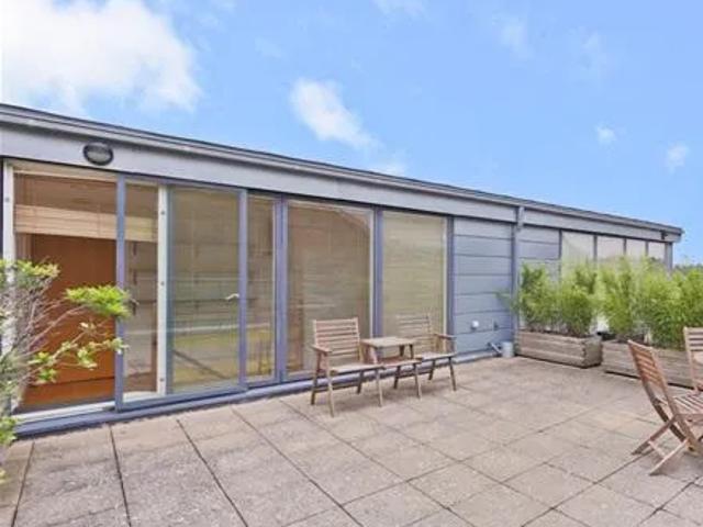 Apartment for rent in East Greenwich, Greater London
