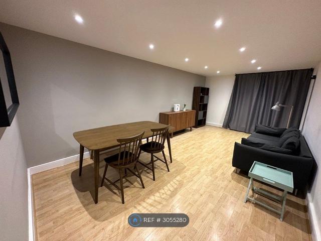 Apartment for rent in East Greenwich, Greater London