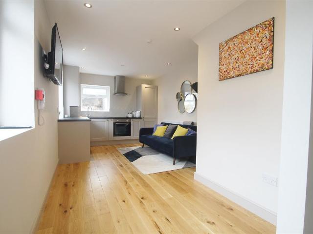 Apartment for rent in Saltmead, Falcon Lodge