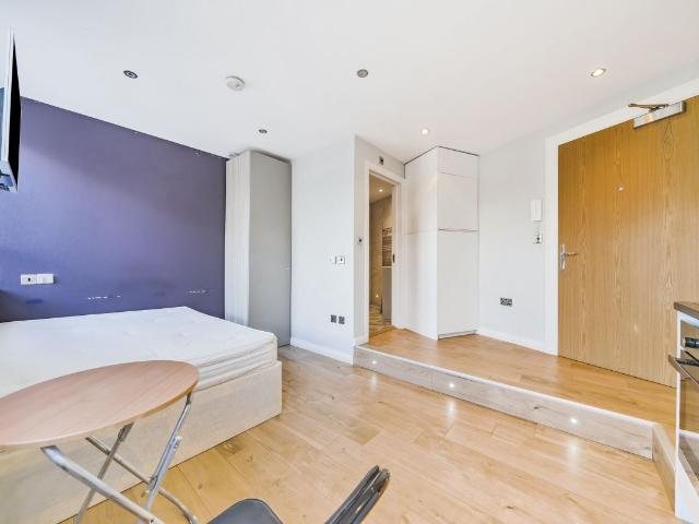 Studio for rent in London Borough of Lewisham, Greater London