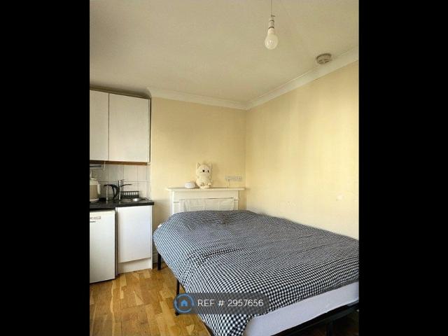 Studio for rent in London Borough of Lewisham, Greater London