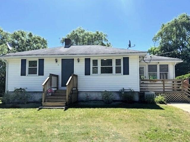 House for sale in Dracut, Massachusetts