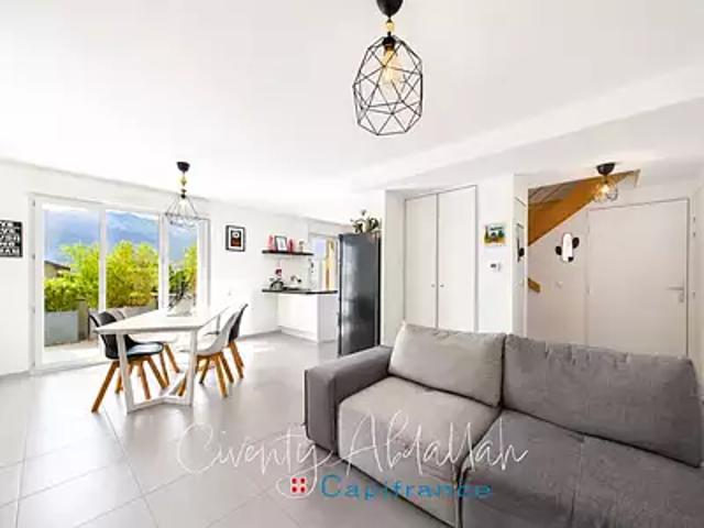 Appartement vente à Chef-lieu, Mercury
