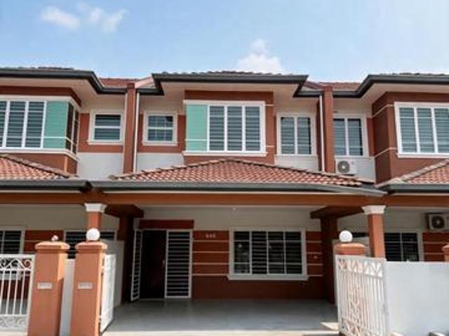 Terraced House for sale in Kota Samarahan, Bahagian Samarahan