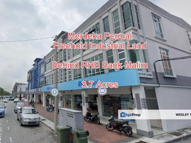 Warehouse for sale in Malaka