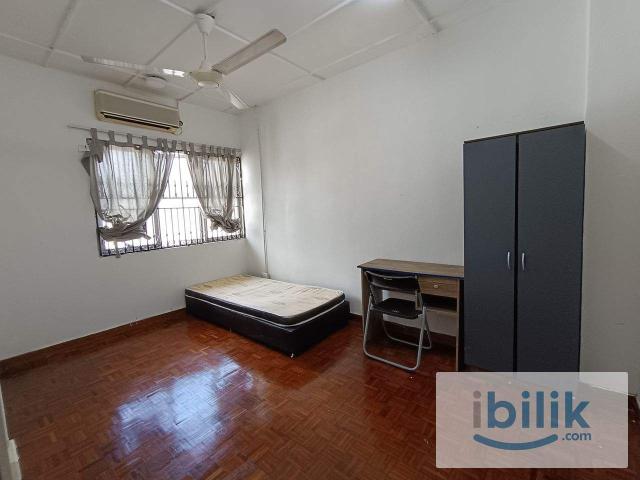 Room for rent in Petaling, Damansara Damai