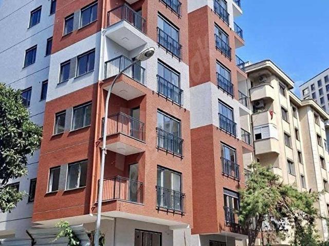 Merdivenköy Mahallesi, Kadıköy içerisinde satılık mülk