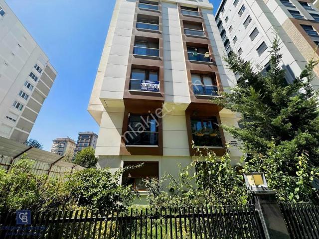 Kadiköy, İstanbul içerisinde kiralık mülk