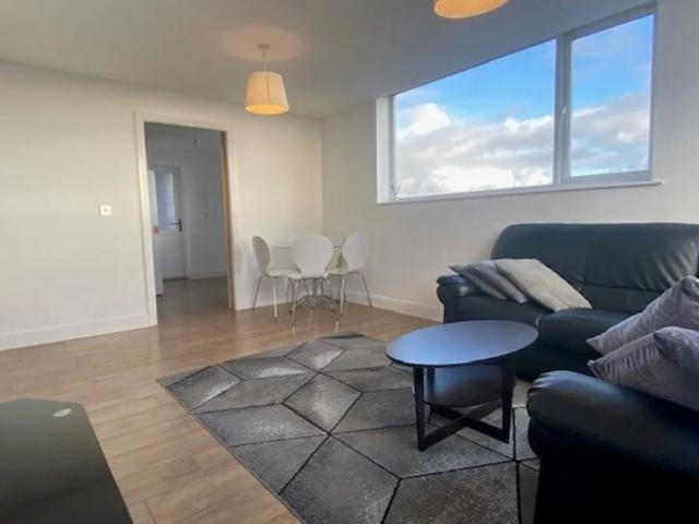 Room for rent in Calderstones