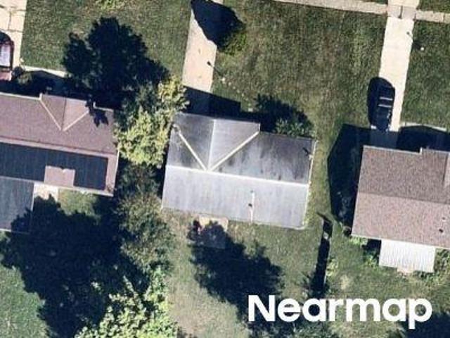 House for sale in Roselawn, Ohio