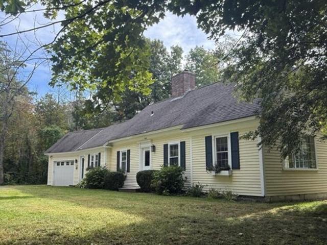 House for sale in Lovejoy Sands, Meredith